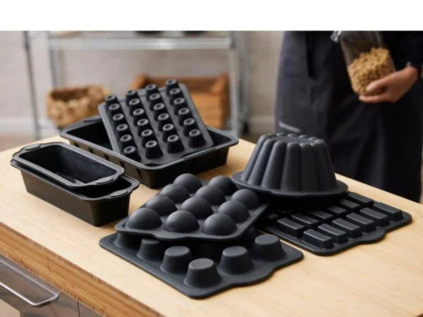 BLOMSTERBERGS MUFFINFORM T/12 STK GRÅ SILIKONE