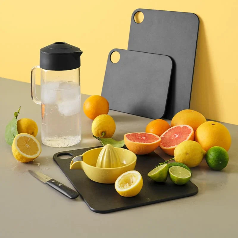 RIGTIG by STELTON SKÆREBRÆT 23,5X18,7 CM SORT FIBERTRÆ
