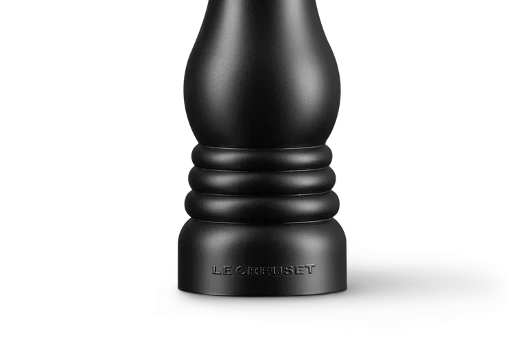 LE CREUSET PEBERKVÆRN 21 CM MATTE BLACK
