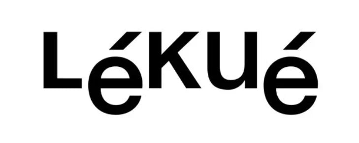 Lékué logo i sort tekst på hvid baggrund
