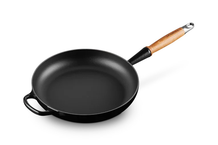 LE CREUSET PANDE MED TRÆHÅNDTAG 28 CM MATTE BLACK