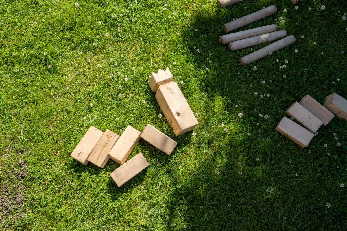 KONGESPIL / KUBB I TRÆ