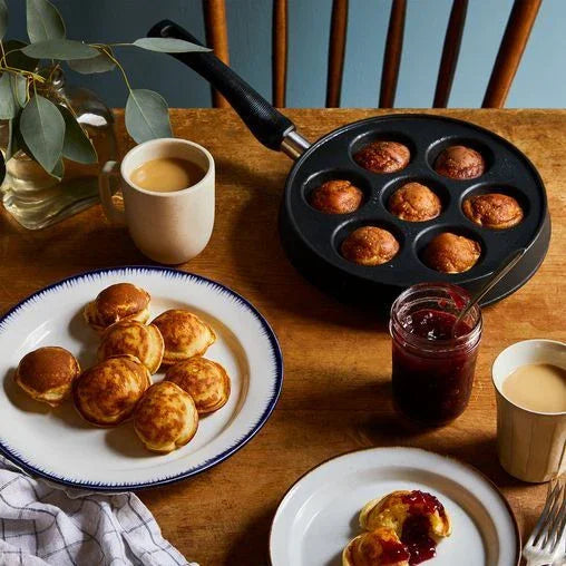 LE CREUSET ÆBLESKIVEPANDE M/TRÆ 7 HULLER SORT